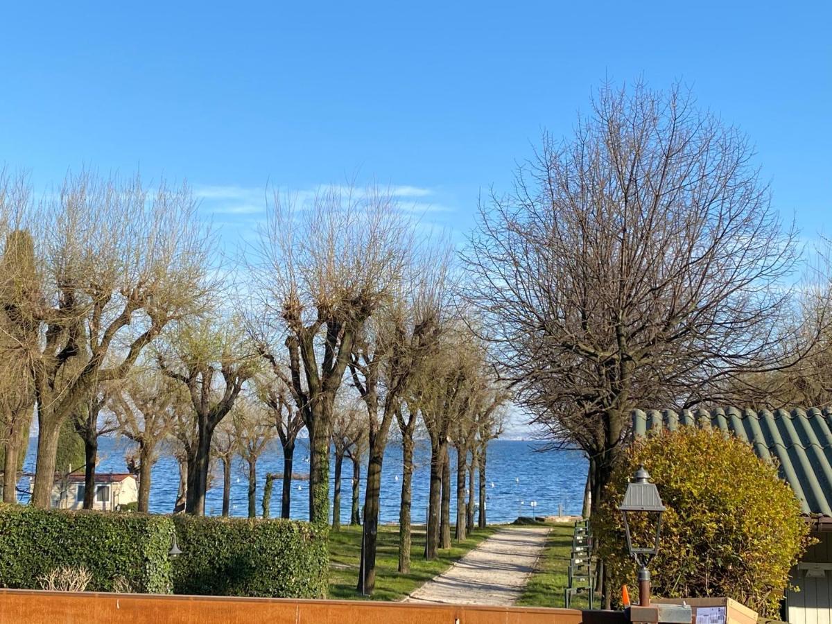 Casa Vacanze Gardiolina San Felice del Benaco Eksteriør billede