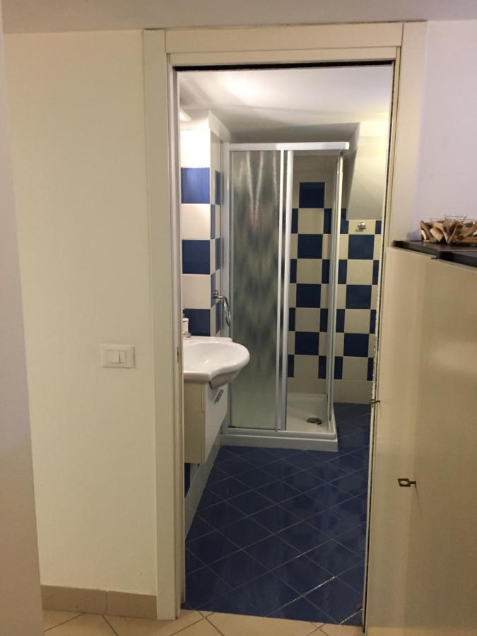 Casa Vacanze Gardiolina San Felice del Benaco Eksteriør billede