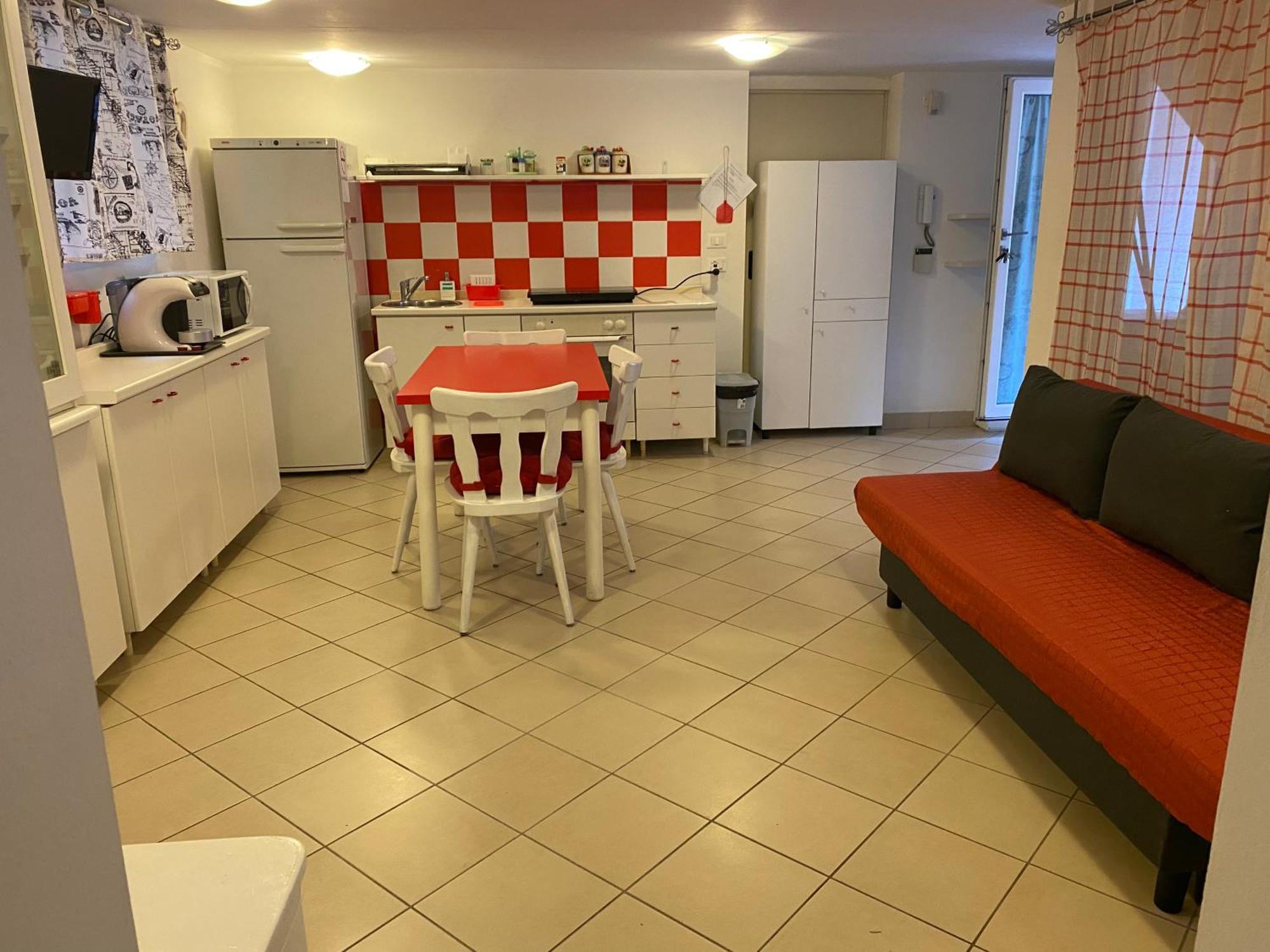 Casa Vacanze Gardiolina San Felice del Benaco Eksteriør billede